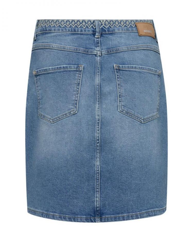 DENIM  BLUE WASH DENIM