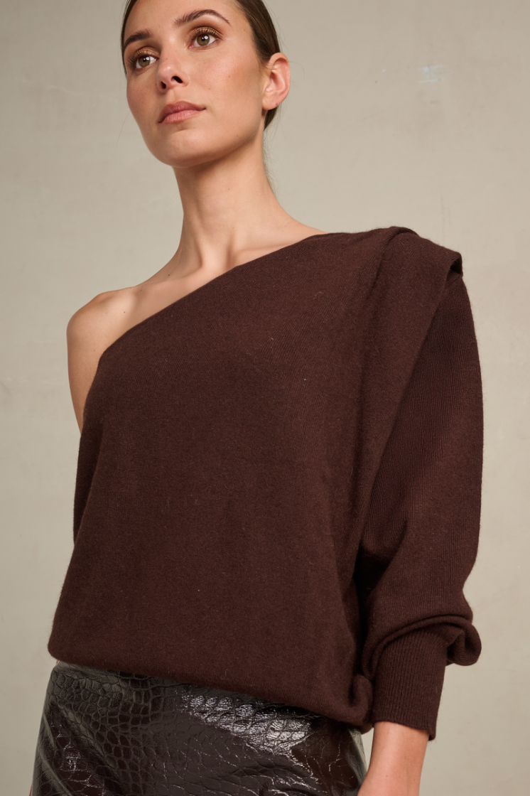 ONE SHOULDER CHOCOLAT