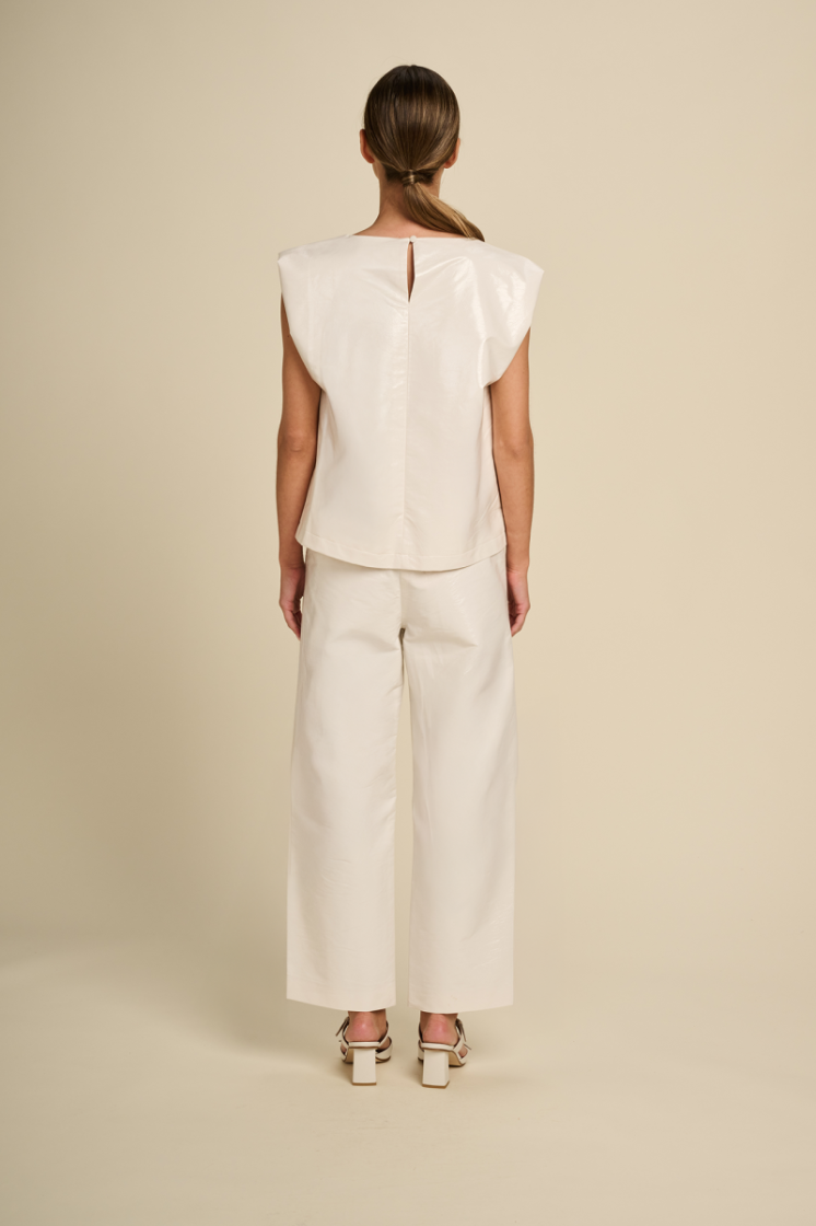 VERNICE IVORY