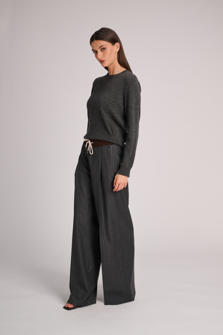 PINSTRIPE  DARKGREY