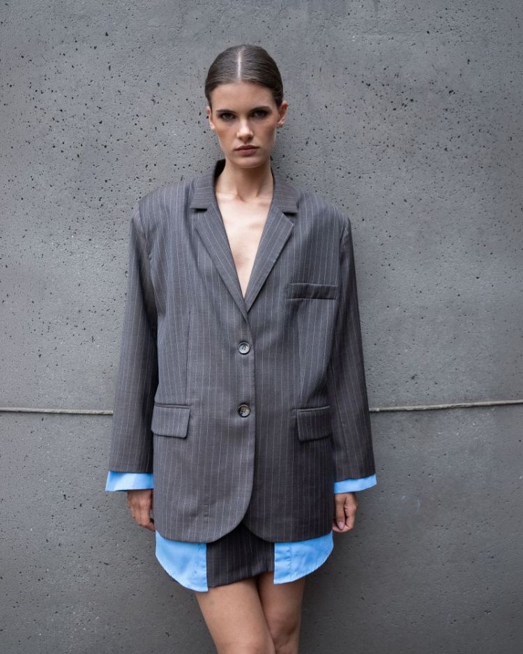 PINSTRIPE DARK GREY