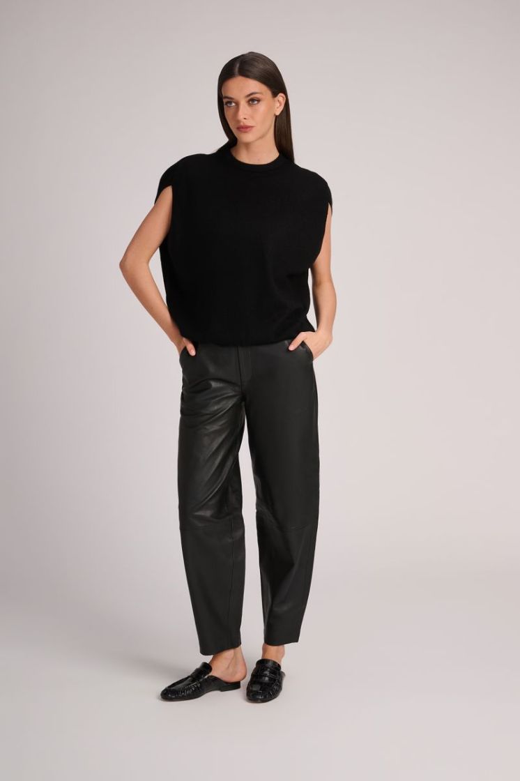 LEATHER  BLACK